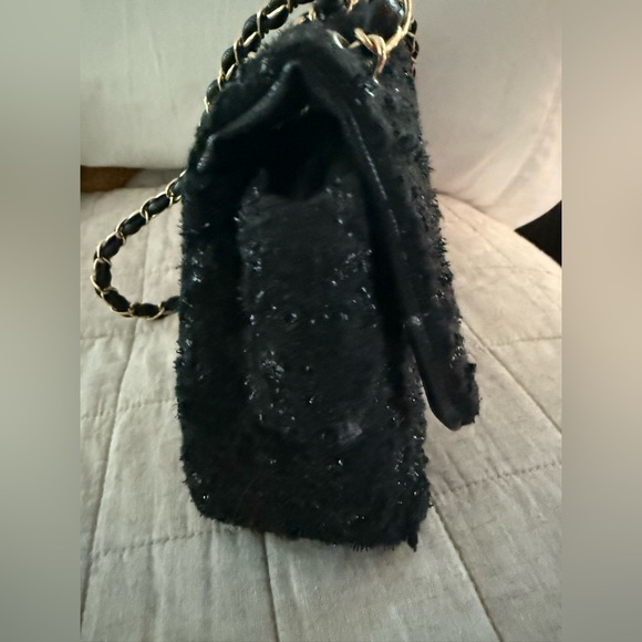 Hangbag - Picture 3 of 3